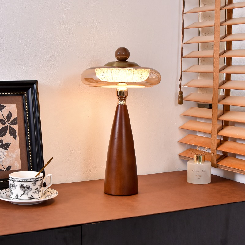 Amerykańska lampa stołowa w st – Desk Setup Vintage recenzja i cena
